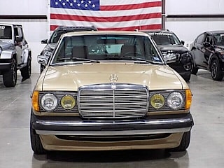 1985 Mercedes-Benz 300-Class WDBAB53A5FA239657 1985 Mercedes-Benz 300-Class