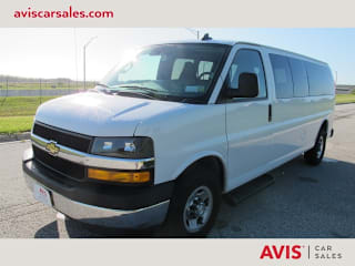 2019 Chevrolet Express Passenger LT 3500 1GAZGPFG9K1165874 2019 Chevrolet Express Passenger LT 3500