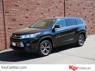 2018 Toyota Highlander LE 5TDBZRFH9JS830183 2018 Toyota Highlander LE