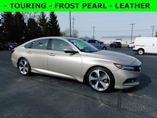 2019 Honda Accord Touring 1HGCV2F97KA027128 2019 Honda Accord Touring