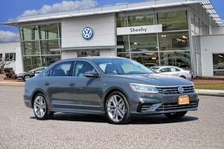 2017 Volkswagen Passat 1.8T R-Line 1VWDT7A3XHC067853 2017 Volkswagen Passat 1.8T R-Line