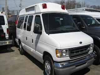1999 Ford E-150 XL 1FMRE1123XHA64488 1999 Ford E-150 XL
