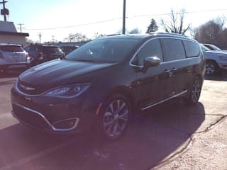 2018 Chrysler Pacifica Limited 2C4RC1GG8JR260337 2018 Chrysler Pacifica Limited