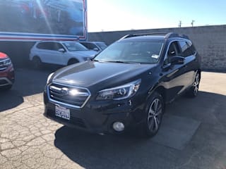 2018 Subaru Outback 3.6R Limited 4S4BSENC1J3300628 2018 Subaru Outback 3.6R Limited