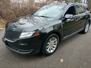 2015 Lincoln MKT Town Car 2LMHJ5NK4FBL00378 2015 Lincoln MKT Town Car