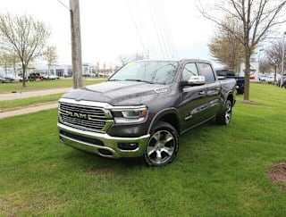 2020 Ram Pickup 1500 Laramie 1C6SRFJT8LN193846 2020 Ram Pickup 1500 Laramie