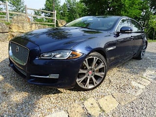 2017 Jaguar XJL Portfolio SAJWJ2GD0H8W09275 2017 Jaguar XJL Portfolio