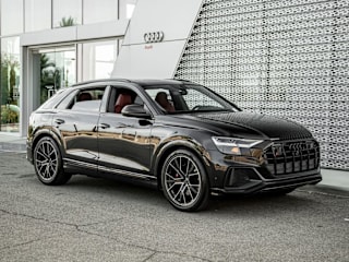 2021 Audi SQ8 4.0T quattro Premium Plus WA1AWBF16MD041045 2021 Audi SQ8 4.0T quattro Premium Plus