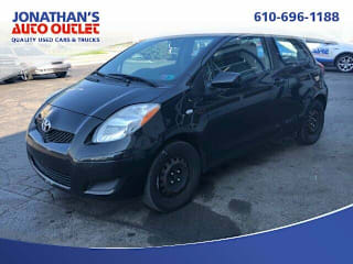 2010 Toyota Yaris Base JTDJT4K33A5300081 2010 Toyota Yaris Base