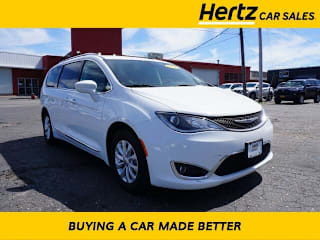 2019 Chrysler Pacifica Touring L 2C4RC1BG2KR680877 2019 Chrysler Pacifica Touring L