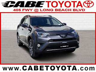 2017 Toyota RAV4 XLE JTMWFREV7HJ128288 2017 Toyota RAV4 XLE