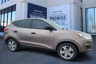 2011 Hyundai Tucson KM8JT3AB2BU242695 2011 Hyundai Tucson