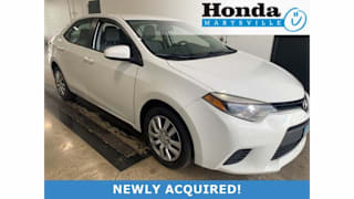 2014 Toyota Corolla LE 5YFBURHEXEP133007 2014 Toyota Corolla LE