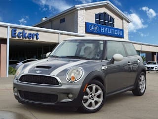 2010 MINI Cooper S WMWMF7C51ATZ68914 2010 MINI Cooper S