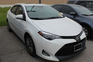 2018 Toyota Corolla XLE 5YFBURHE4JP773465 2018 Toyota Corolla XLE