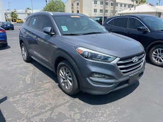 2018 Hyundai Tucson SEL KM8J33A48JU666575 2018 Hyundai Tucson SEL