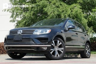 2017 Volkswagen Touareg V6 Wolfsburg WVGRF7BP6HD003820 2017 Volkswagen Touareg V6 Wolfsburg
