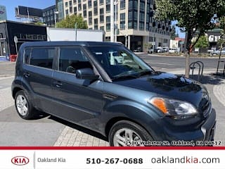 2011 Kia Soul + KNDJT2A22B7277511 2011 Kia Soul +