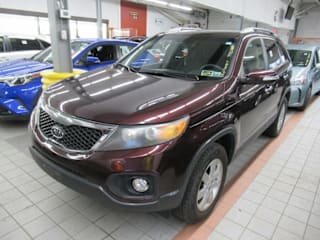 2011 Kia Sorento LX 5XYKT3A1XBG105991 2011 Kia Sorento LX
