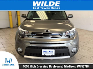 2017 Kia Soul + KNDJP3A51H7422308 2017 Kia Soul +