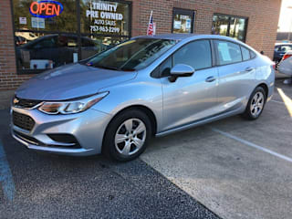2017 Chevrolet Cruze LS Auto 1G1BC5SM7H7166430 2017 Chevrolet Cruze LS Auto