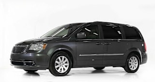 2016 Chrysler Town and Country Touring 2C4RC1BG0GR221161 2016 Chrysler Town and Country Touring