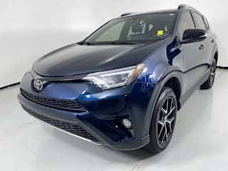 2018 Toyota RAV4 SE JTMNFREV5JJ746243 2018 Toyota RAV4 SE