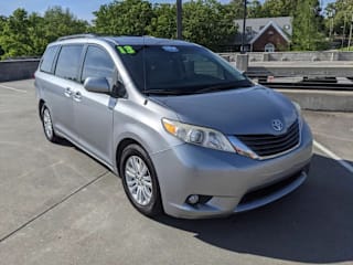 2013 Toyota Sienna XLE 8-Passenger 5TDYK3DC6DS337343 2013 Toyota Sienna XLE 8-Passenger