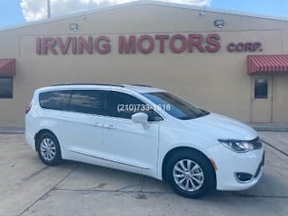 2017 Chrysler Pacifica Touring-L 2C4RC1BGXHR576405 2017 Chrysler Pacifica Touring-L