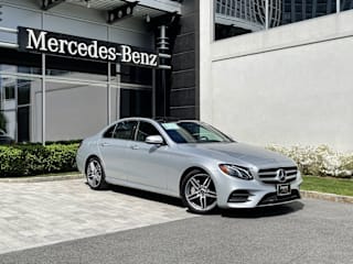 2018 Mercedes-Benz E-Class E 300 4MATIC WDDZF4KB9JA430509 2018 Mercedes-Benz E-Class E 300 4MATIC