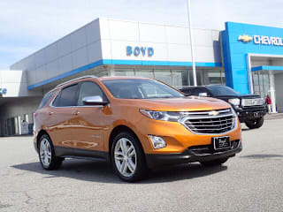 2018 Chevrolet Equinox Premier 2GNAXNEXXJ6171065 2018 Chevrolet Equinox Premier