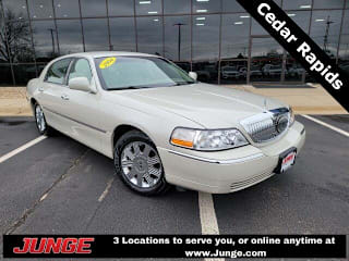 2004 Lincoln Town Car Ultimate 1LNHM83W24Y604898 2004 Lincoln Town Car Ultimate