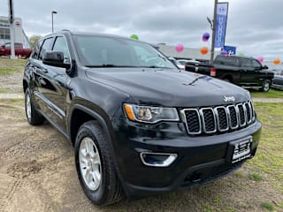 2017 Jeep Grand Cherokee Laredo 1C4RJFAG0HC682195 2017 Jeep Grand Cherokee Laredo