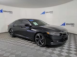 2018 Honda Accord Sport 1HGCV1F30JA267819 2018 Honda Accord Sport