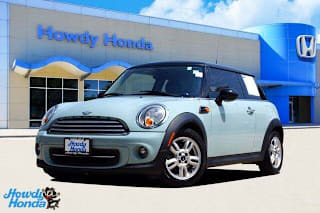 2012 MINI Cooper Base WMWSU3C53CT260561 2012 MINI Cooper Base