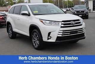 2019 Toyota Highlander XLE 5TDJZRFH6KS619617 2019 Toyota Highlander XLE