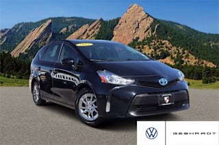 2017 Toyota Prius v JTDZN3EU0HJ055723 2017 Toyota Prius v
