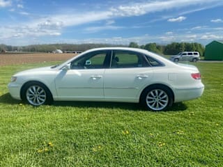 2007 Hyundai Azera Limited KMHFC46F27A140572 2007 Hyundai Azera Limited