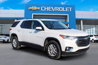 2018 Chevrolet Traverse LT Cloth 1GNERGKW2JJ218417 2018 Chevrolet Traverse LT Cloth