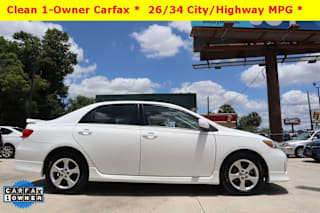 2011 Toyota Corolla LE 2T1BU4EE4BC575462 2011 Toyota Corolla LE