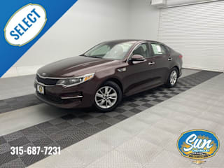 2016 Kia Optima LX 5XXGT4L31GG074197 2016 Kia Optima LX