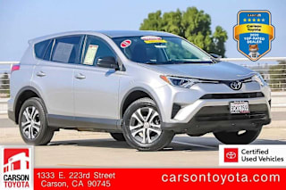 2018 Toyota RAV4 LE JTMZFREV2JJ176283 2018 Toyota RAV4 LE