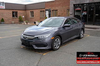 2018 Honda Civic LX 2HGFC2F58JH517867 2018 Honda Civic LX