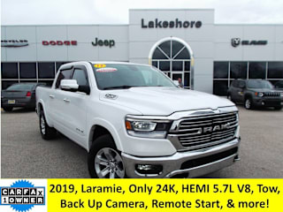 2019 Ram Pickup 1500 Laramie 1C6SRFJT1KN697024 2019 Ram Pickup 1500 Laramie