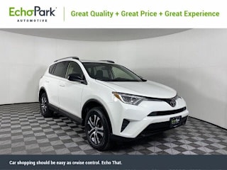 2018 Toyota RAV4 LE JTMZFREV3JJ153417 2018 Toyota RAV4 LE