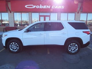 2018 Chevrolet Traverse LS 1GNEVFKW3JJ216598 2018 Chevrolet Traverse LS
