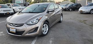 2015 Hyundai Elantra SE 5NPDH4AE2FH561372 2015 Hyundai Elantra SE