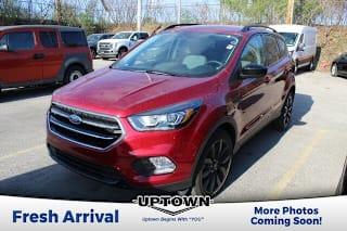 2018 Ford Escape SE 1FMCU9GD6JUA83177 2018 Ford Escape SE