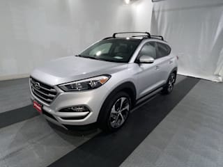 2018 Hyundai Tucson Value KM8J3CA28JU674822 2018 Hyundai Tucson Value