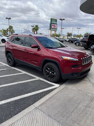 2017 Jeep Cherokee Latitude 1C4PJMCS8HW513702 2017 Jeep Cherokee Latitude
